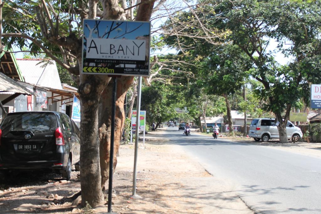 Albany Home Stay Kuta  Kültér fotó
